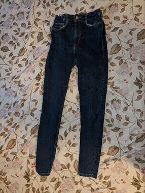 Zara Women's Dark Blue Skinny Jeans Size 6